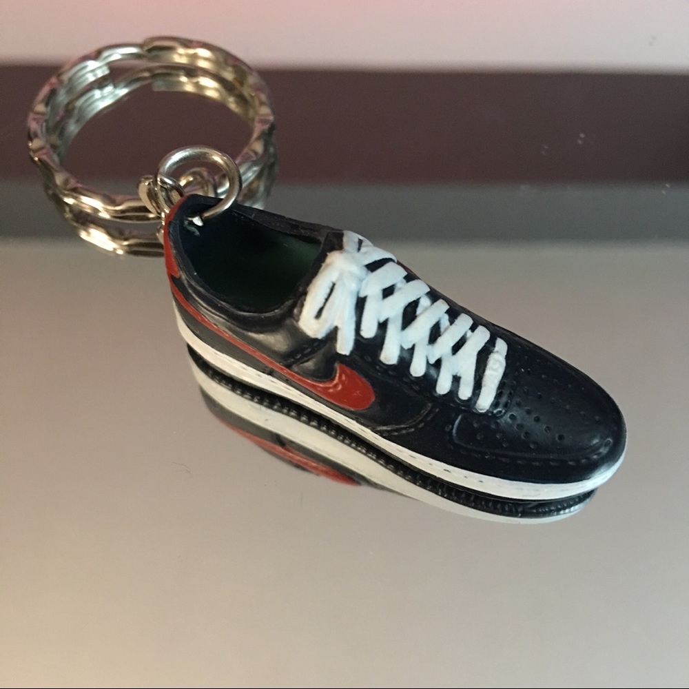 Nike Dunk Keychain (NAVY/WHITE/RED)